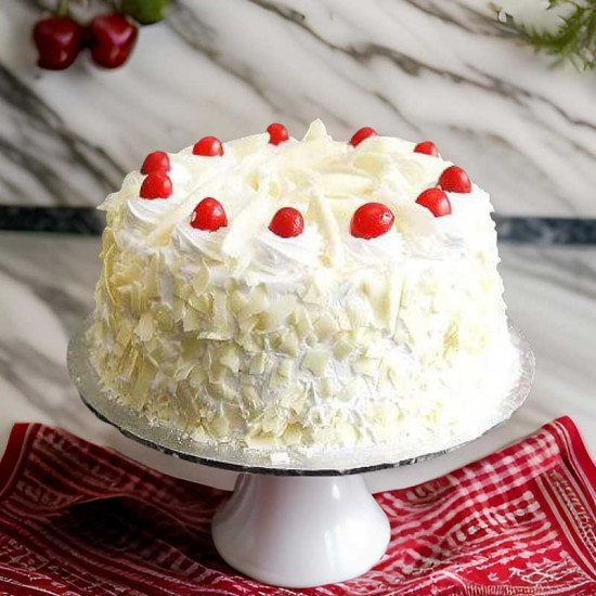 4Lbs Pc Hotel White Forest Cake